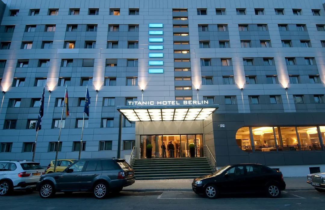 Titanic Comfort Mitte-1