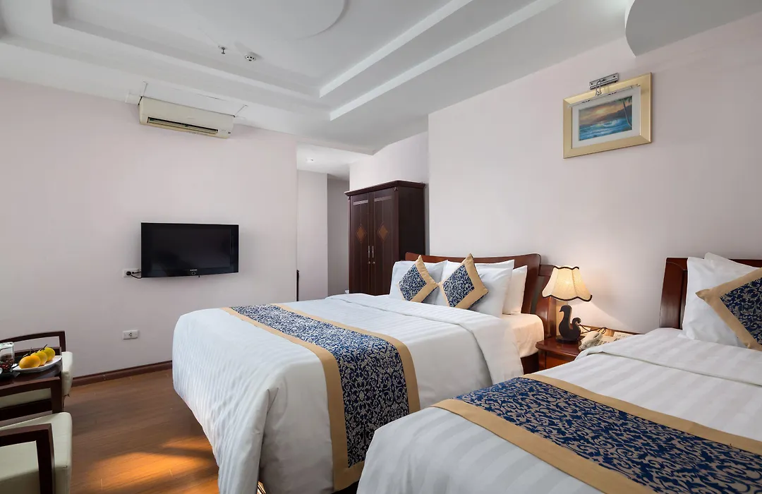 Lakeside Palace Hotel-1
