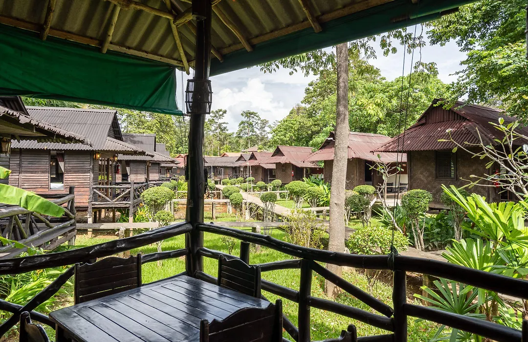 Mook Lanta Eco Resort-1