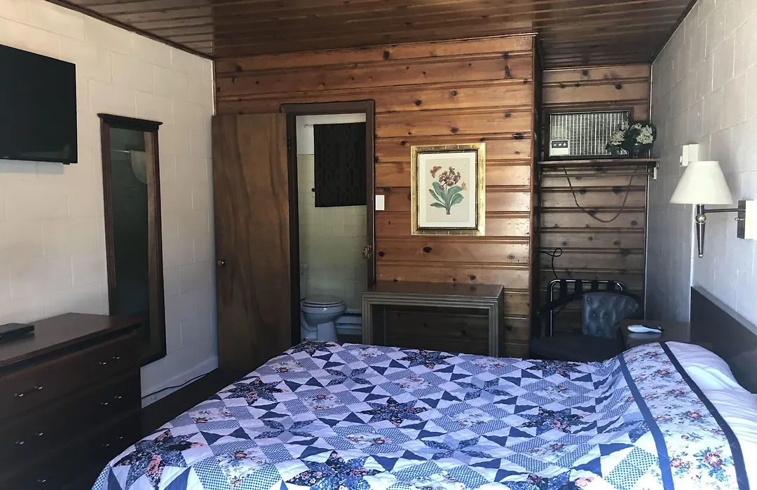 White Pine Motel-1
