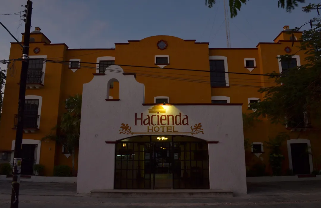 Hotel Hacienda Cancun-1