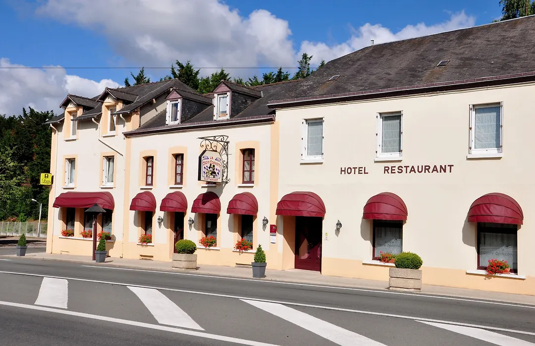 Logis Hôtel-Restaurant La Croix Couverte-1