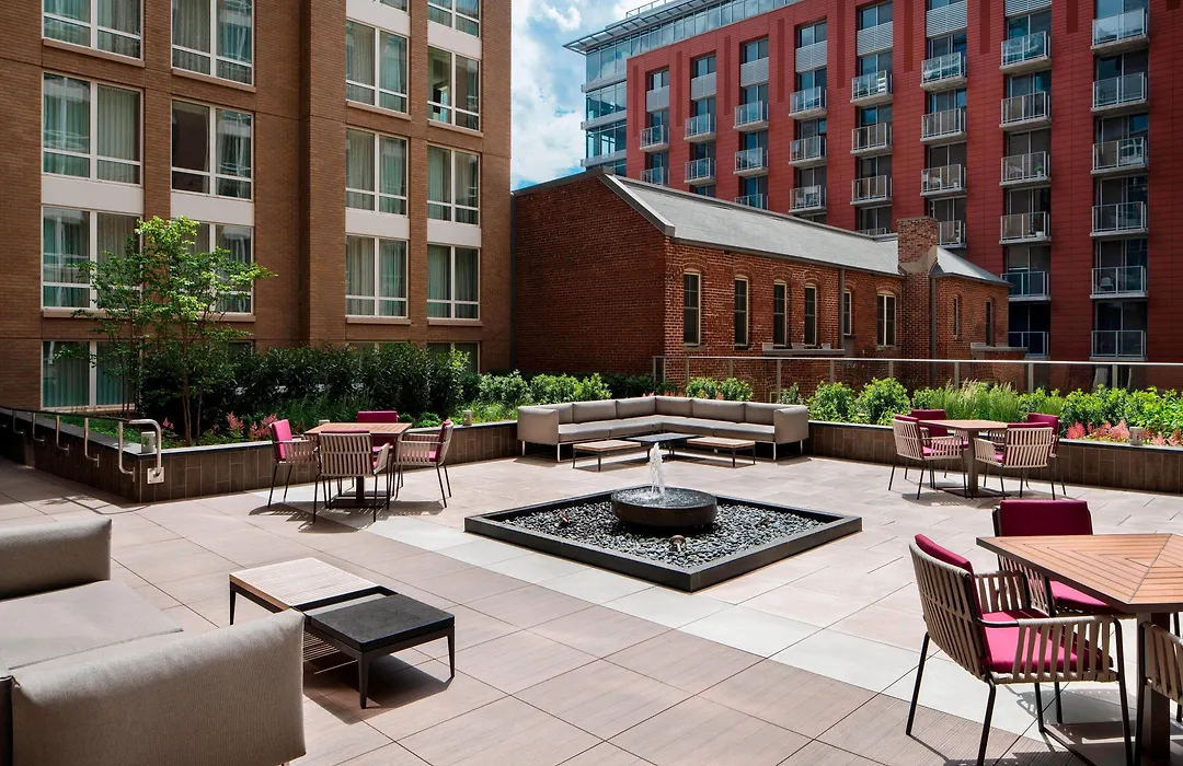 Courtyard By Marriott Washington Downtown/Convention Center-1