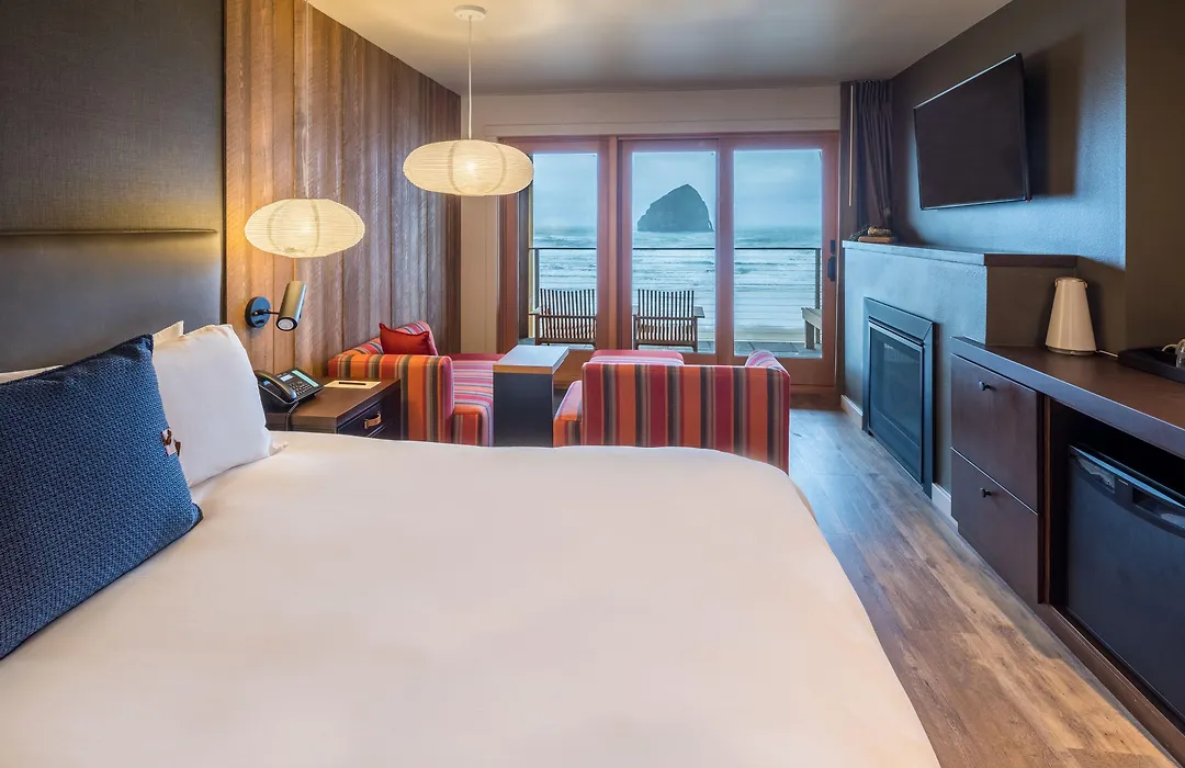 Headlands Coastal Lodge & Spa-1