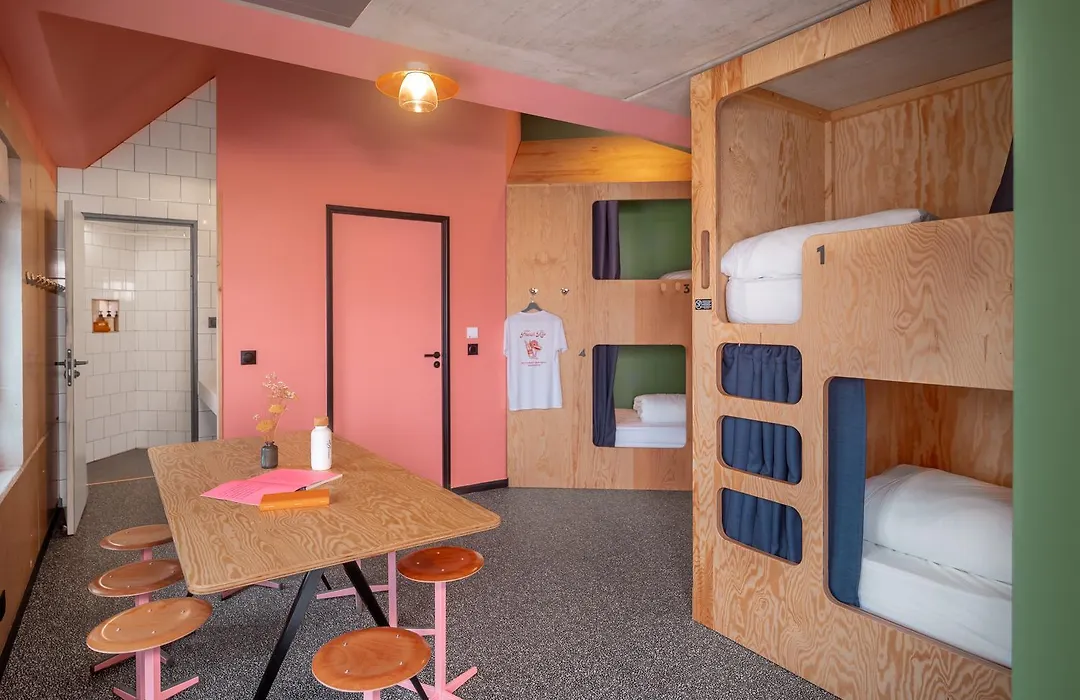 Eklo Hotels Bordeaux Centre Bastide-1