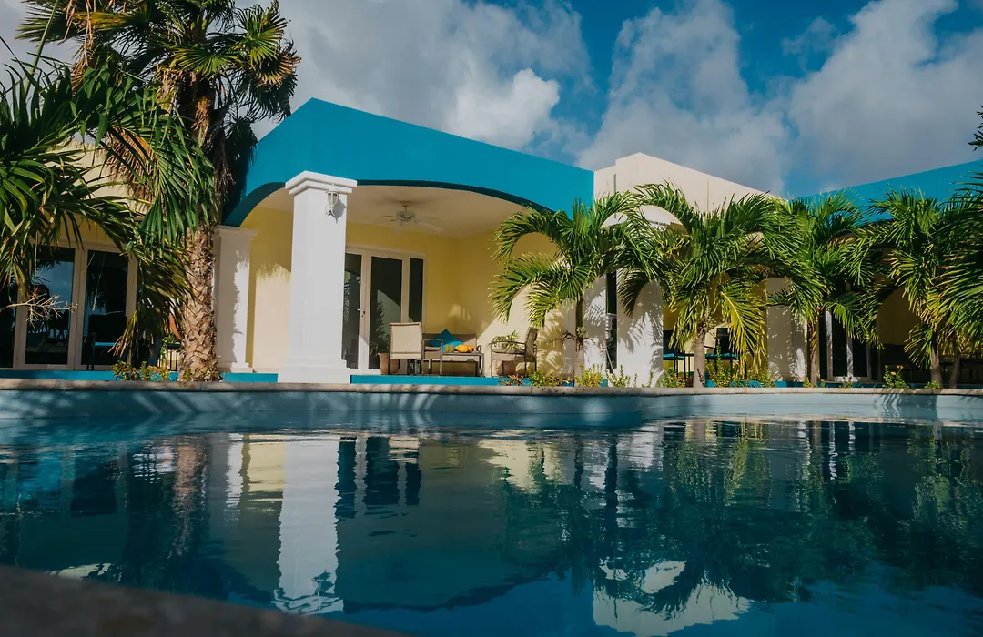 Aqua Viva Suites-1
