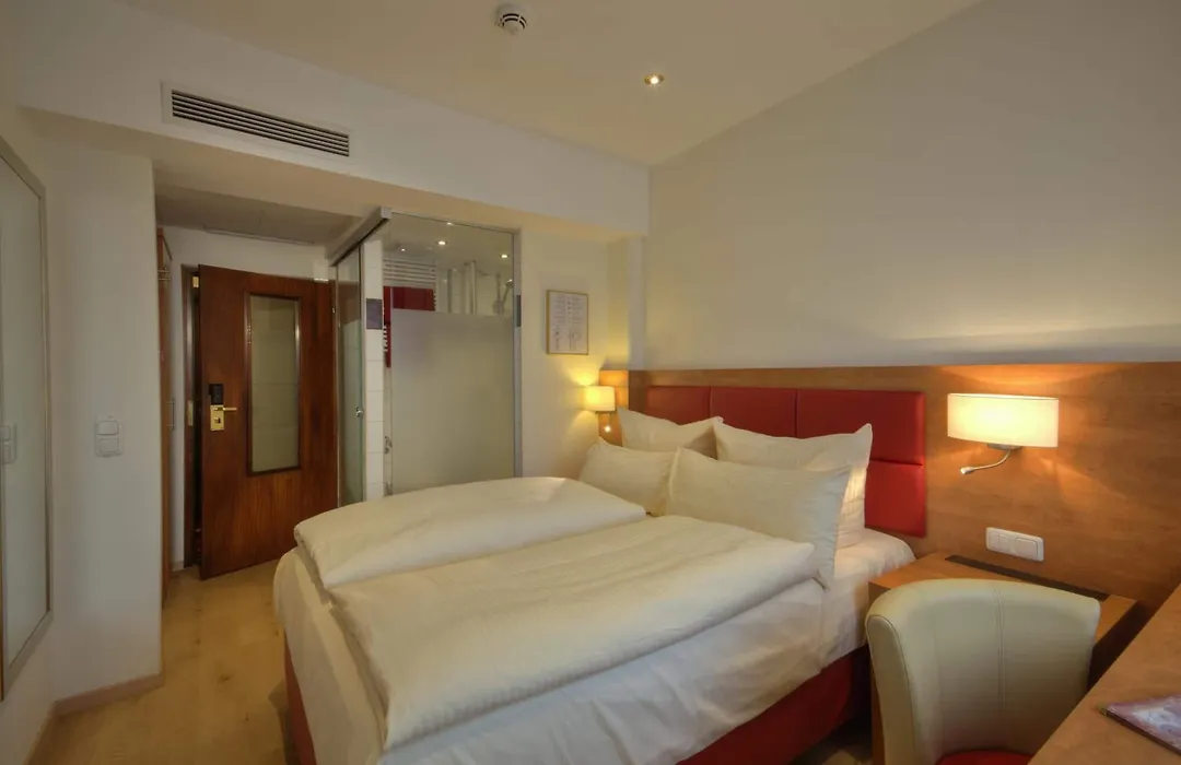 Hotel Condor-1