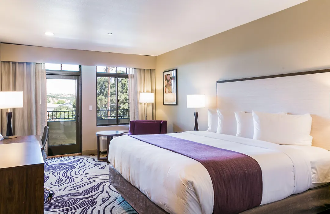 Hotel Siri Downtown - Paso Robles-1