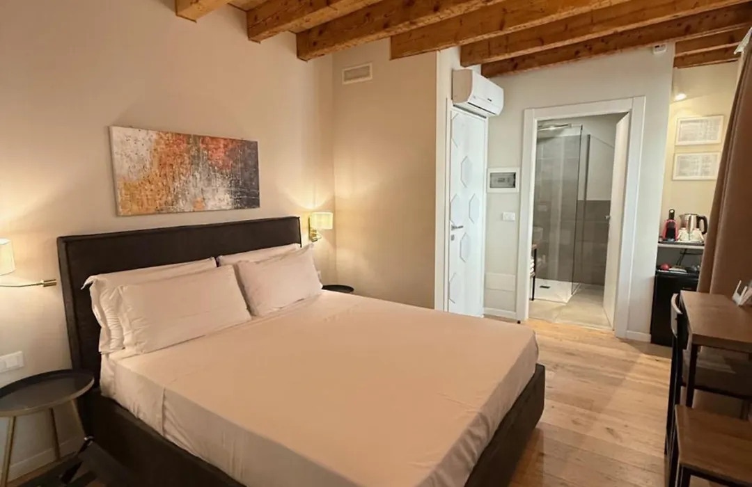 Malvezzi24 Boutique Rooms-1