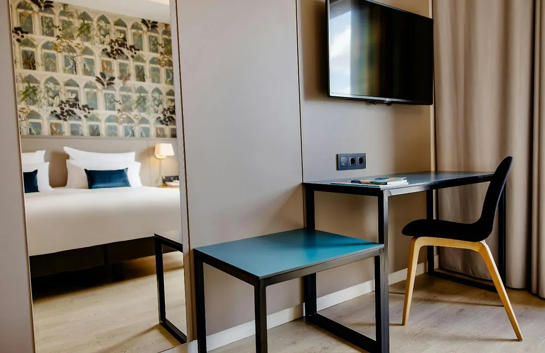 Motel One Plaza de España-1