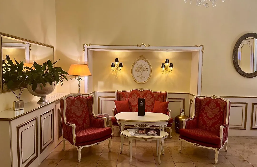 Schlosshotel Römischer Kaiser-1