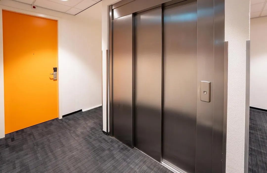Easyhotel Amsterdam City Centre South-1