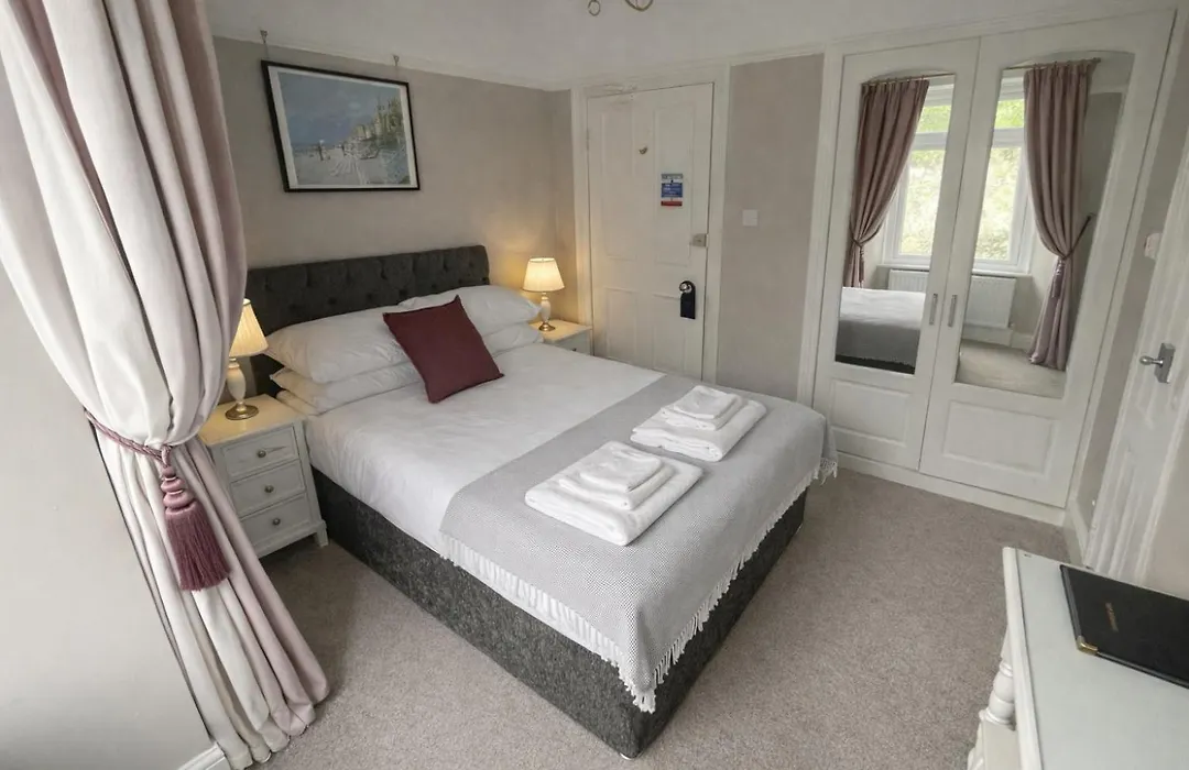 Ferndale Lodge-1