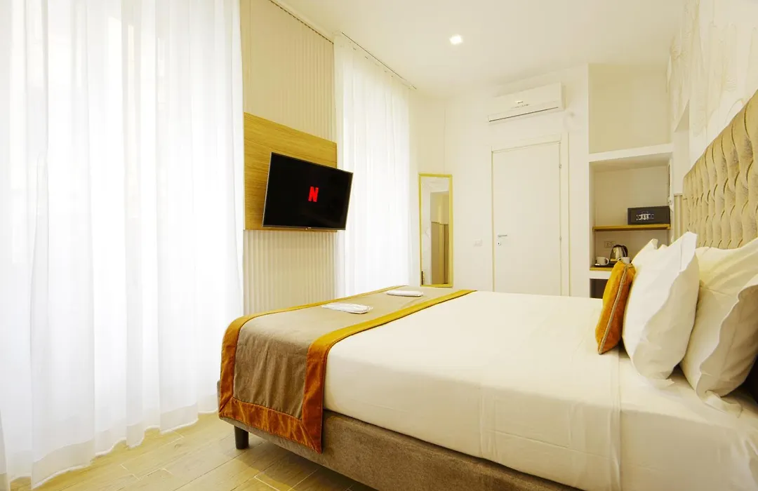 Home At Rome Vatican Suites-1