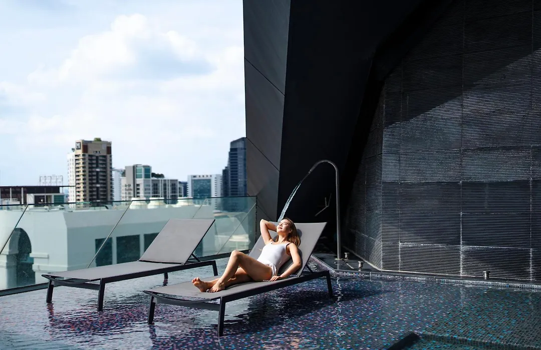 Queensland Hotel Bangkok-1
