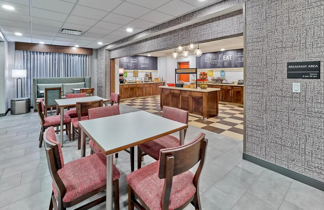 Hampton Inn Omaha Midtown-Aksarben-1