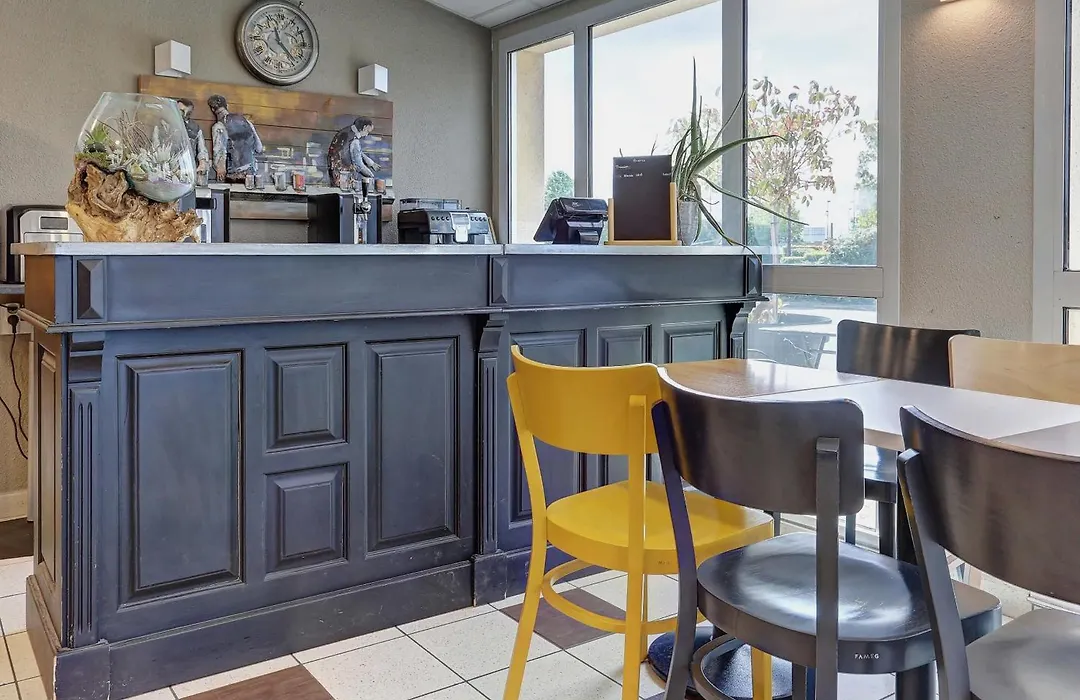 B&B HOTEL Châlons-en-Champagne-1