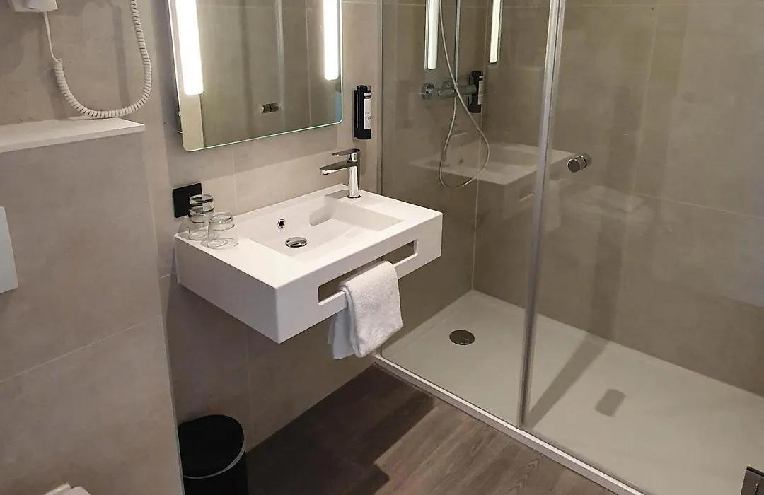 B&B HOTEL Hasselt-1