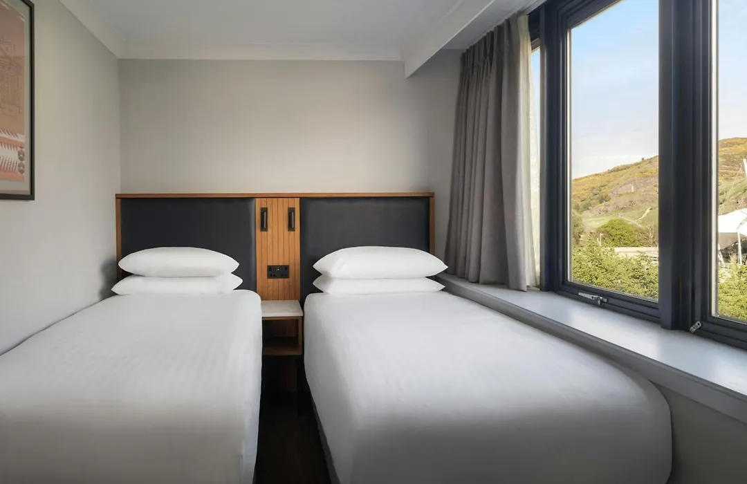 Edinburgh Marriott Hotel Holyrood-1