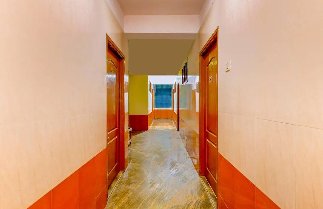 Spot On Grand Residency Near Marina Beach-1