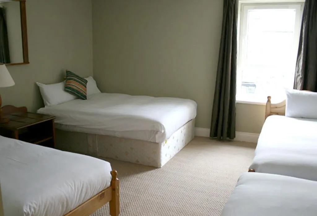 Parliament Inn-1