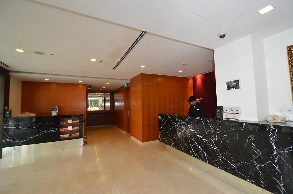 Aqueen Hotel Balestier-1