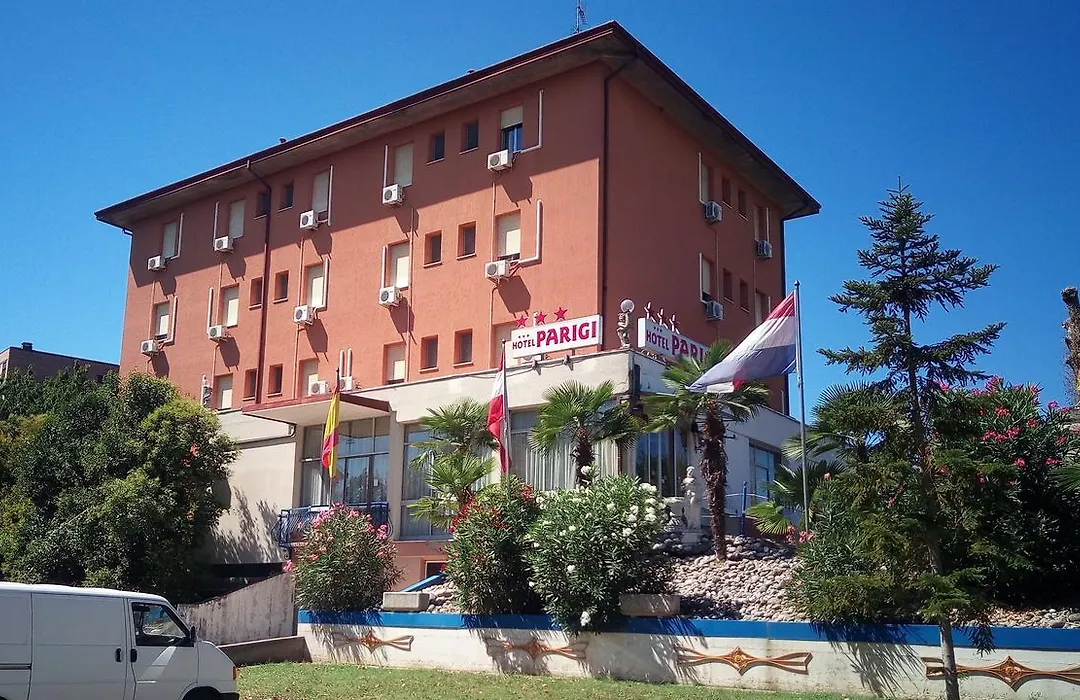 Hotel Parigi-1