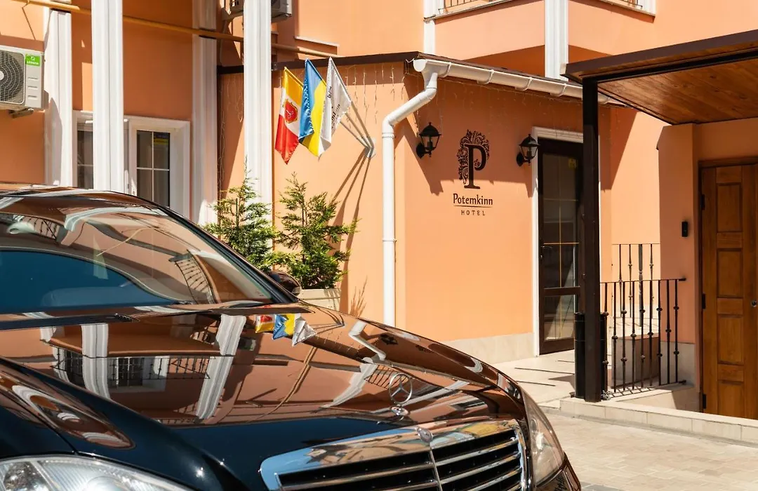 Potemkinn Hotel-1
