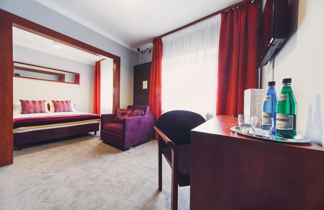 Hotel Chmielna Warsaw-1