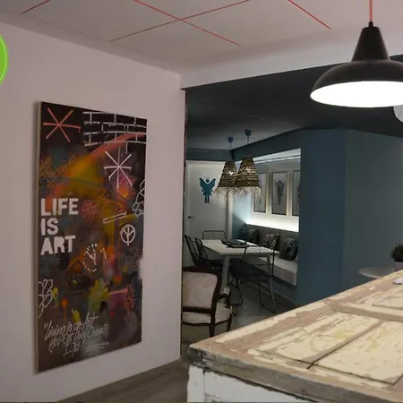 Art&Flats Hostel-2