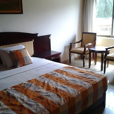 Hotel Georgia-2