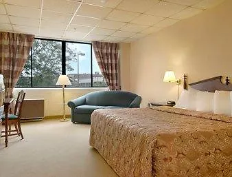Ramada Convention Center Eau Claire-2