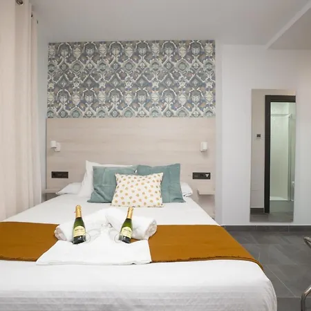 Nerja-Centro-Jacuzzi- Mirador De La Ermita- Adults Recommended-2
