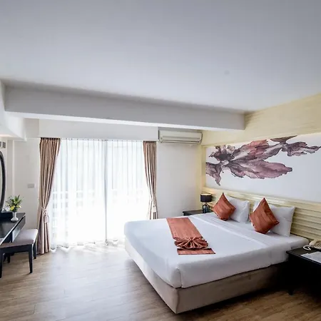 Sea Breeze Jomtien Resort-3
