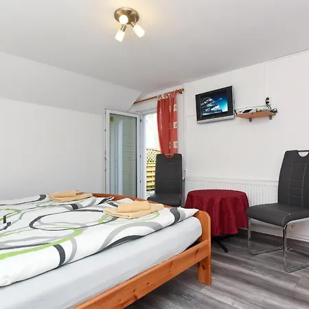Pension Pradler Zimmer Erdgeschoß-2