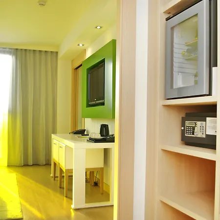 Doubletree By Hilton Girona-3