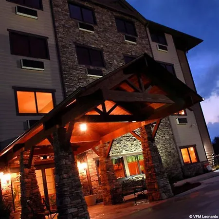 Brookstone Lodge Near Biltmore Village, An Ascend Collection Hotel-3