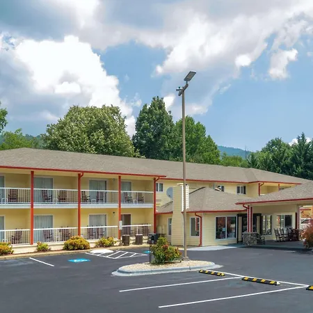 Ramada By Wyndham Maggie Valley-2
