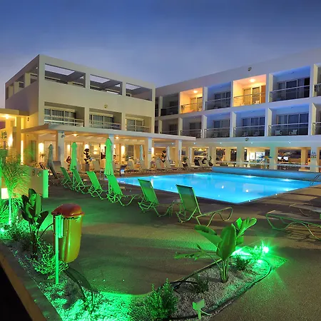 Nelia Gardens-2