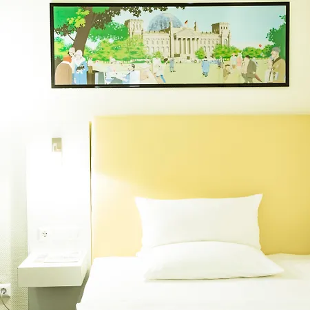 Garner Hotel Berlin - Checkpoint Charlie By Ihg-2