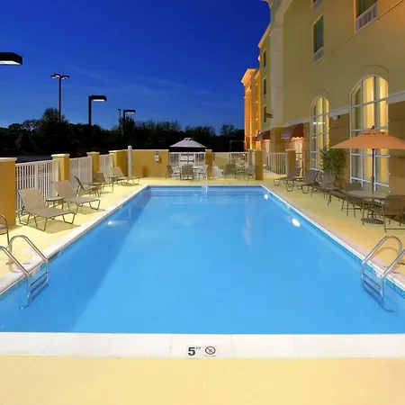 Hampton Inn & Suites Scottsboro-3