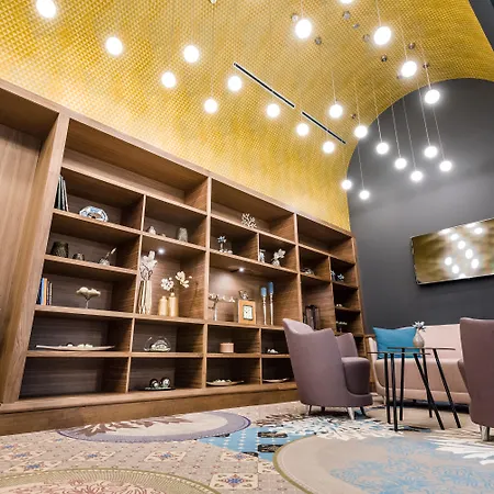 Hotel Moments Budapest By Continental Group-3