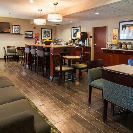Hampton Inn Boise - Airport-3