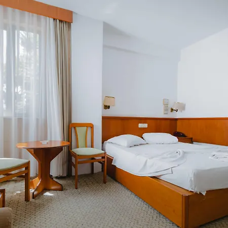 Hotel Gueleryuez 2-2