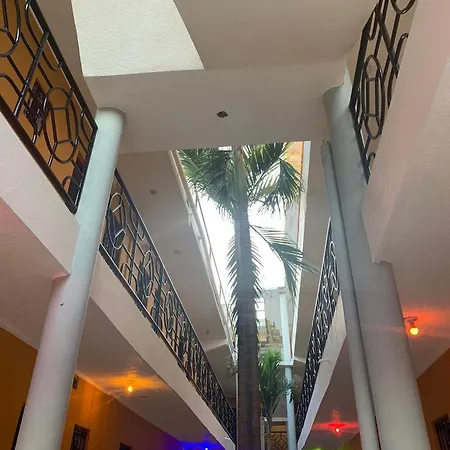Glamour Hotel-3