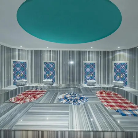 Side All Inclusive Random Rooms By Lookbookholiday-3
