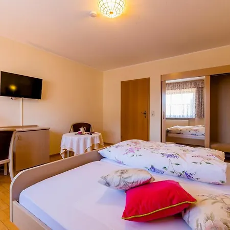 Hotel Garni-2
