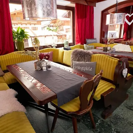 Hotel Almrausch-3
