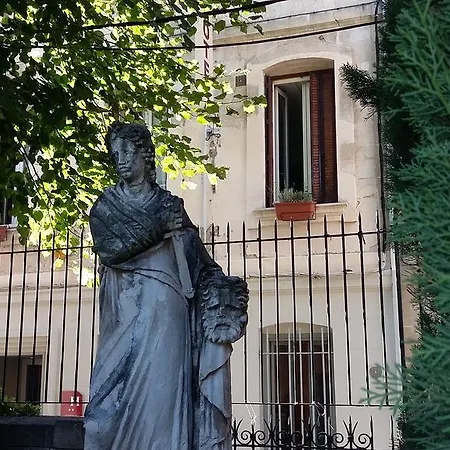 Hotel Les Corps Saints-2