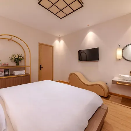 Hotel-2